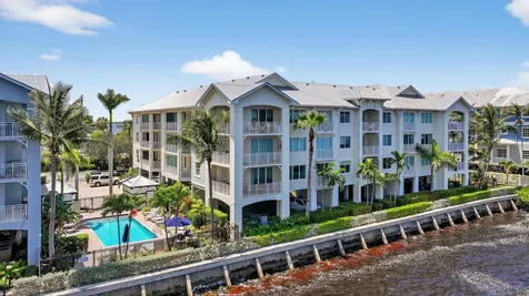 275 NW Flagler Avenue Stuart FL 34994