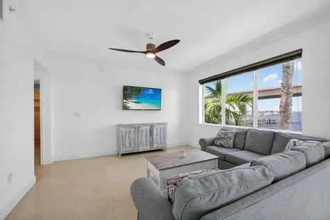 275 NW Flagler Avenue Stuart FL 34994