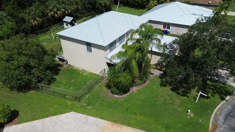 6090 46 Lane Vero Beach FL 32967