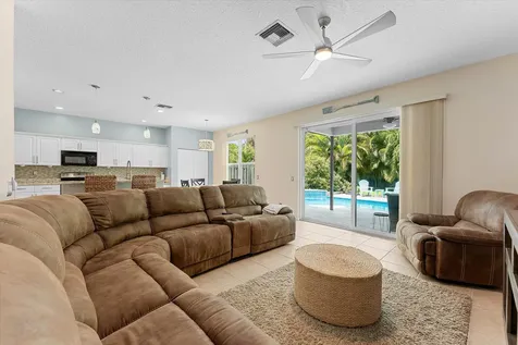 7061 Chesapeake Circle Boynton Beach FL 33436