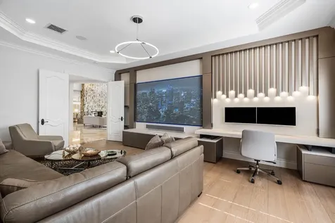 121 Royal Palm Way Boca Raton FL 33432