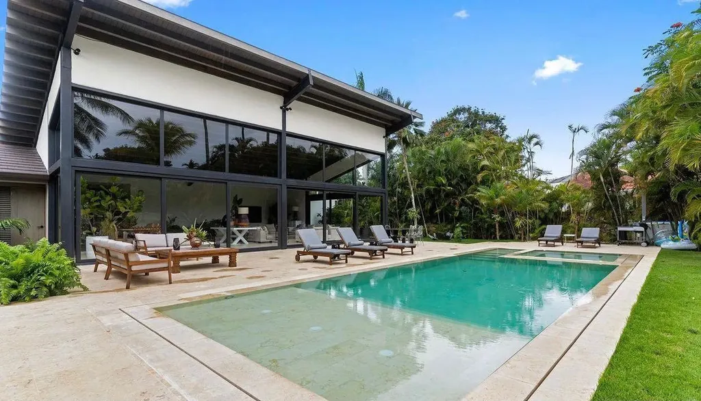 15 18 Casa De Campo DR 22000