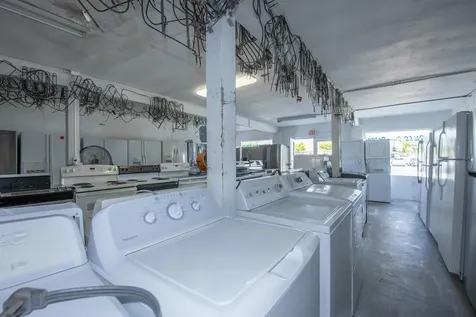 928 S Dixie Highway Lake Worth Beach FL 33460