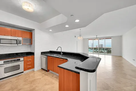 2640 Lake Shore Drive Riviera Beach FL 33404