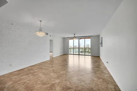 2640 Lake Shore Drive Riviera Beach FL 33404