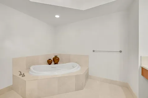 2640 Lake Shore Drive Riviera Beach FL 33404