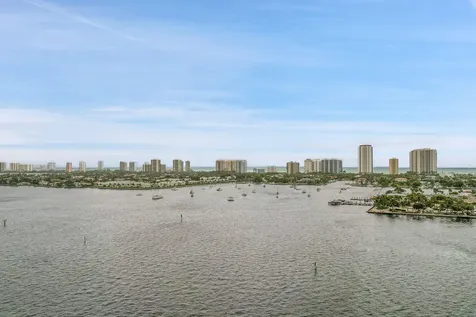 2640 Lake Shore Drive Riviera Beach FL 33404