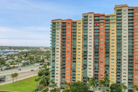 2640 Lake Shore Drive Riviera Beach FL 33404