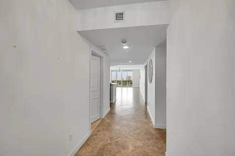 2640 Lake Shore Drive Riviera Beach FL 33404