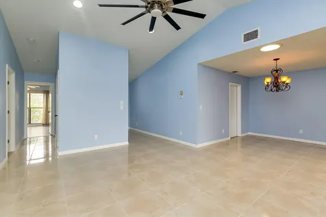 4166 Gator Trace Villas Circle Fort Pierce FL 34982