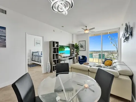 625 Casa Loma Boulevard Boynton Beach FL 33435