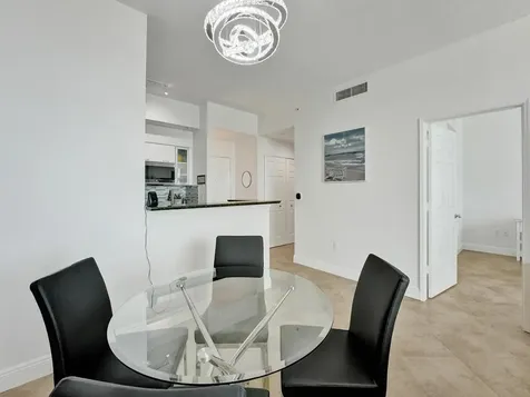 625 Casa Loma Boulevard Boynton Beach FL 33435