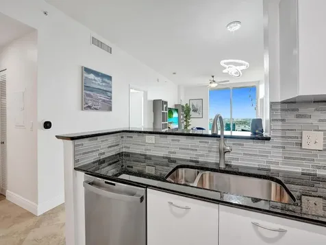625 Casa Loma Boulevard Boynton Beach FL 33435