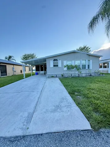 6563 Yedra Avenue Fort Pierce FL 34951