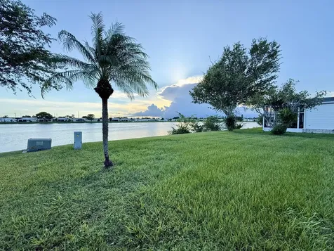 6563 Yedra Avenue Fort Pierce FL 34951