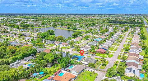 5018 E Canal Circle Lake Worth FL 33467