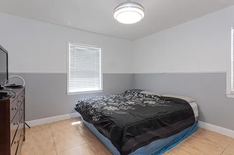 5018 E Canal Circle Lake Worth FL 33467
