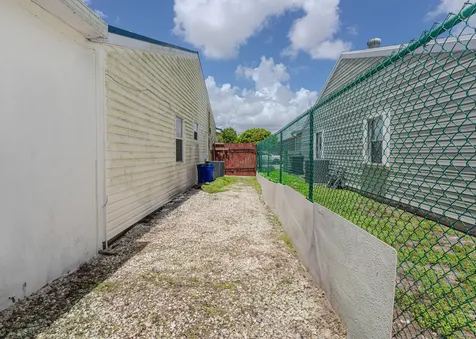 5018 E Canal Circle Lake Worth FL 33467