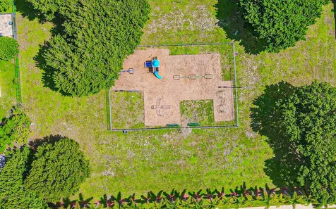 5018 E Canal Circle Lake Worth FL 33467