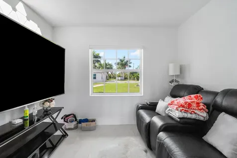 5447 Center Street Jupiter FL 33458