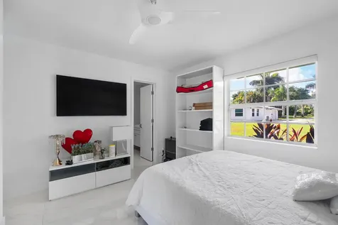 5447 Center Street Jupiter FL 33458