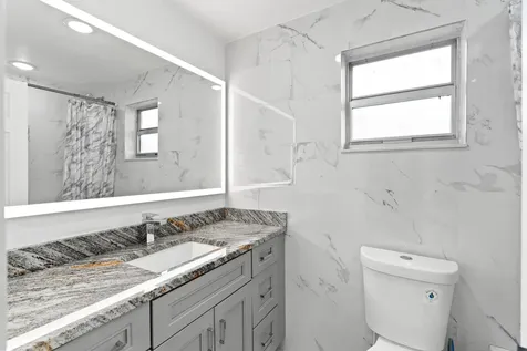 12805 Nw 6th Avenue North Miami FL 33168
