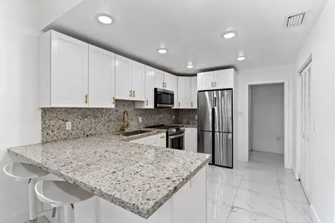 12805 Nw 6th Avenue North Miami FL 33168
