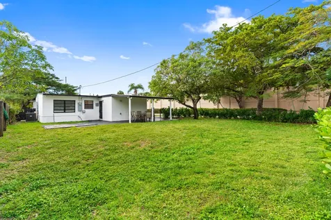12805 Nw 6th Avenue North Miami FL 33168