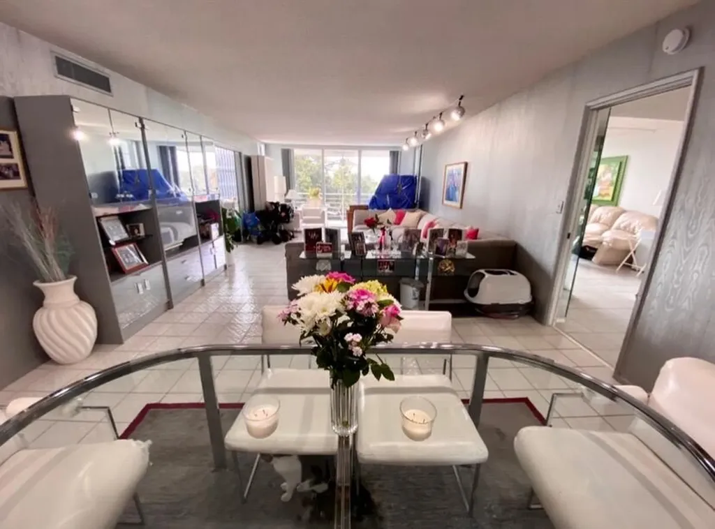 4020 W Palm Aire Drive Pompano Beach FL 33069