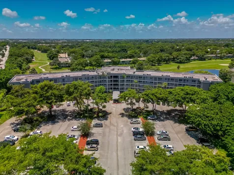 4020 W Palm Aire Drive Pompano Beach FL 33069
