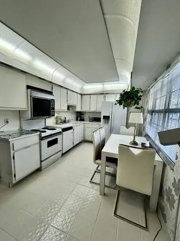 4020 W Palm Aire Drive Pompano Beach FL 33069