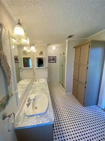 469 Hemingway Terrace Fort Pierce FL 34982