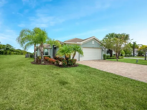 11815 Sw Sailfish Isles Way Port Saint Lucie FL 34987