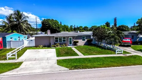 533 Cherry Road West Palm Beach FL 33409