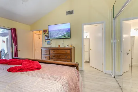 1038 Summit Trail Circle West Palm Beach FL 33415