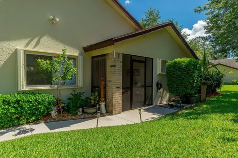 115 Ramblewood Circle Royal Palm Beach FL 33411