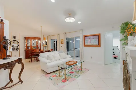 115 Ramblewood Circle Royal Palm Beach FL 33411