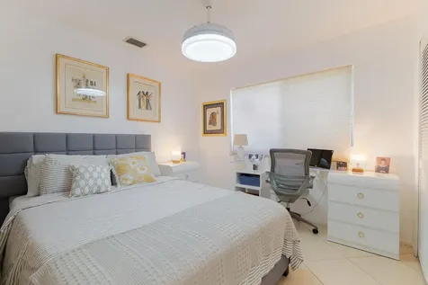 115 Ramblewood Circle Royal Palm Beach FL 33411