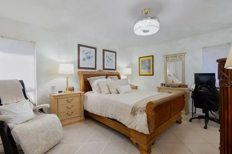 115 Ramblewood Circle Royal Palm Beach FL 33411