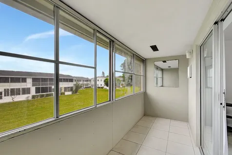 326 Camden N West Palm Beach FL 33417