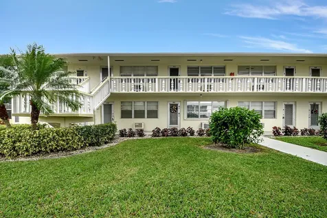 326 Camden N West Palm Beach FL 33417