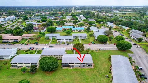 326 Camden N West Palm Beach FL 33417