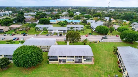 326 Camden N West Palm Beach FL 33417