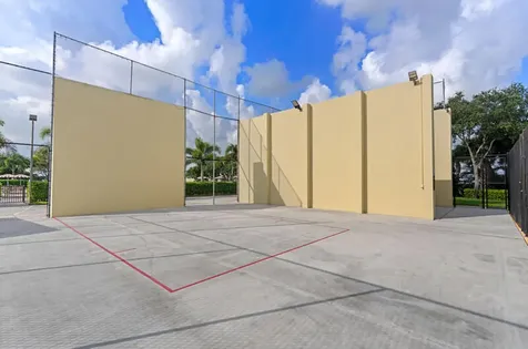 326 Camden N West Palm Beach FL 33417