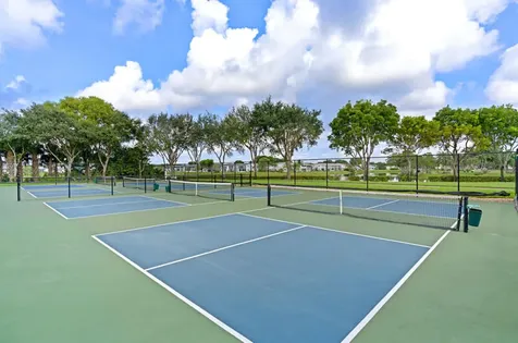 326 Camden N West Palm Beach FL 33417
