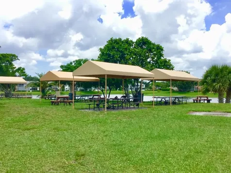 326 Camden N West Palm Beach FL 33417