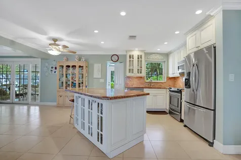 645 Sw 5th Street Boca Raton FL 33486