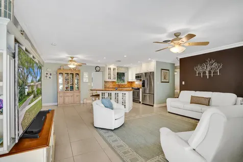 645 Sw 5th Street Boca Raton FL 33486