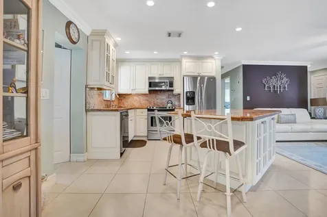 645 Sw 5th Street Boca Raton FL 33486