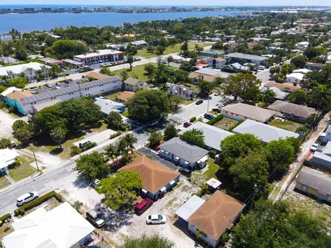 909 S N Street Lake Worth Beach FL 33460